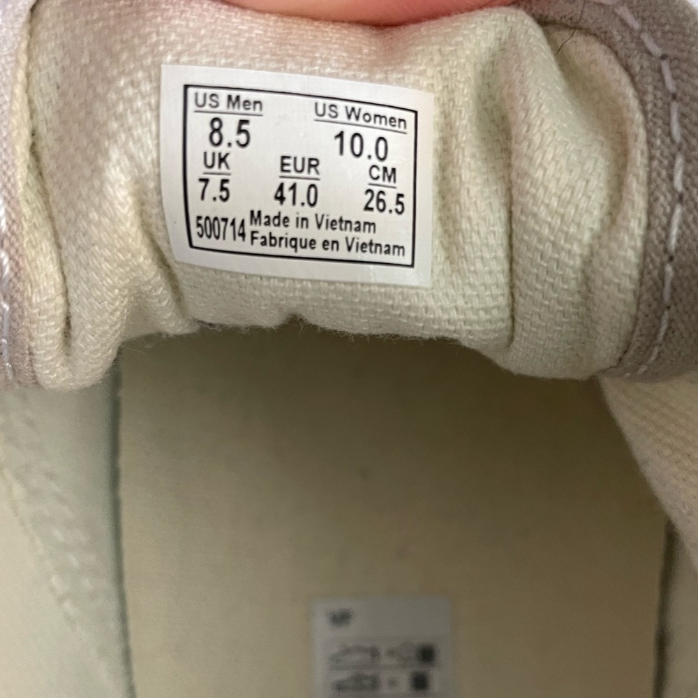 Men’s Vans - Picture 7 of 8